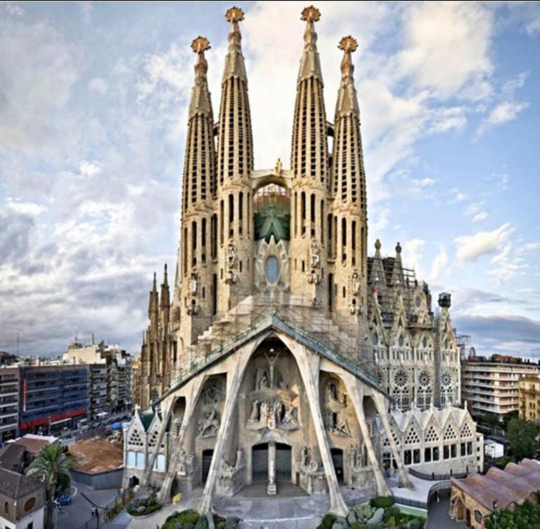 Gran Ideal Grupos Muy Cerca Barcelona *