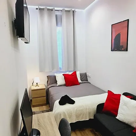 Gran Apartamento Ideal Grupos Muy Cerca Barcelona Badalona Exterior photo